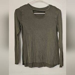 Art class loose Tee with cutout neck size 10/12